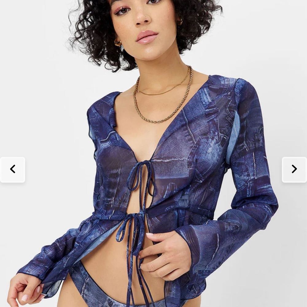 NEVER WORN Frankie’s bikinis cover up